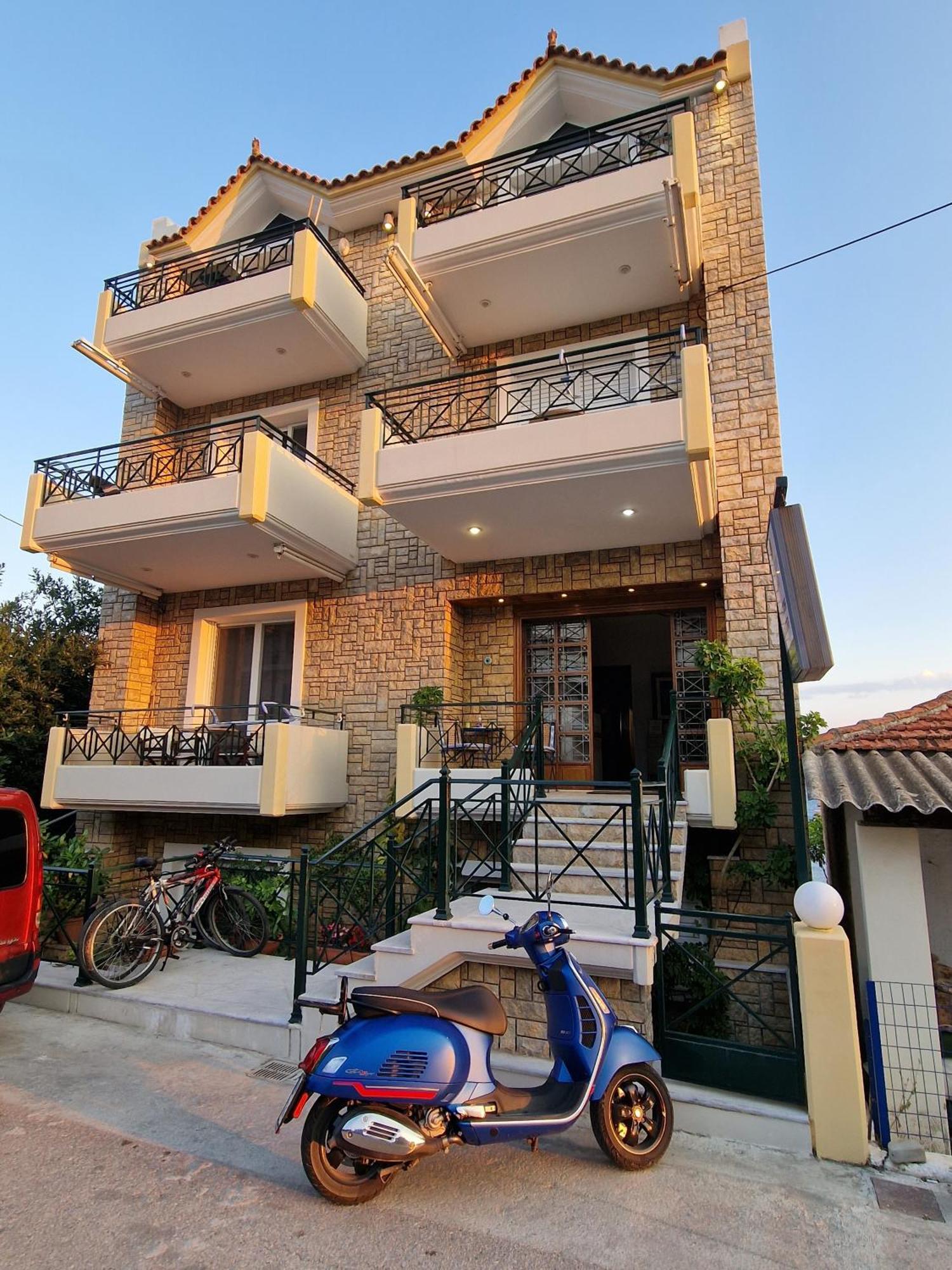 Porto Xronia Aparthotel Khrónia Exterior foto