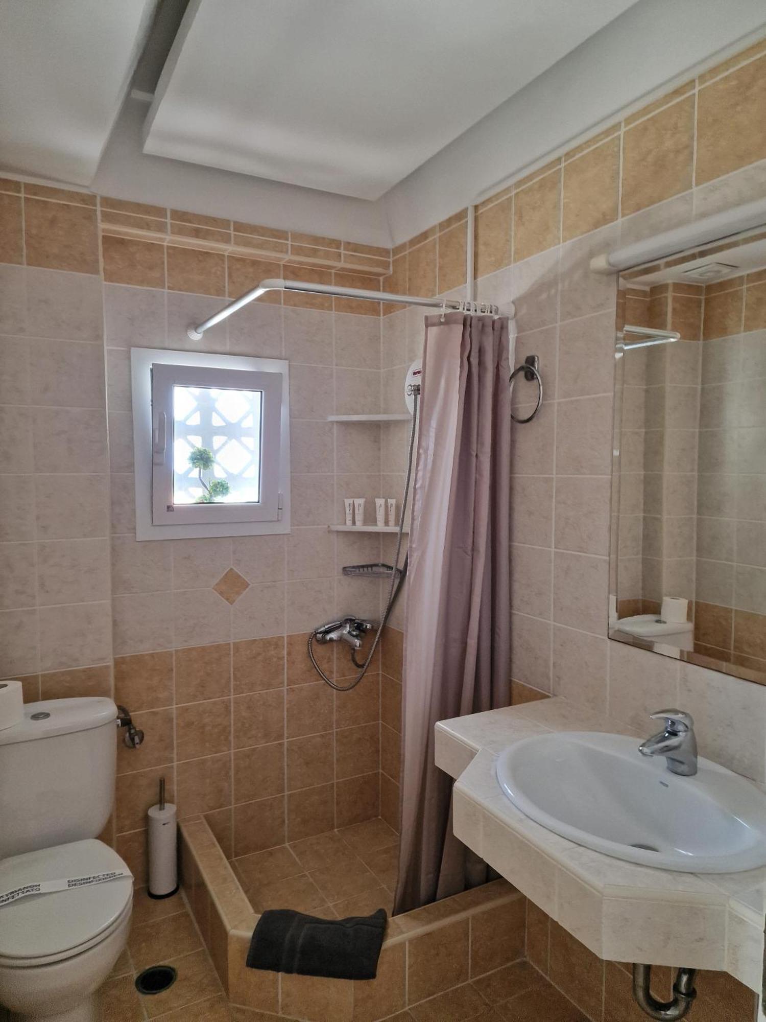 Porto Xronia Aparthotel Khrónia Exterior foto